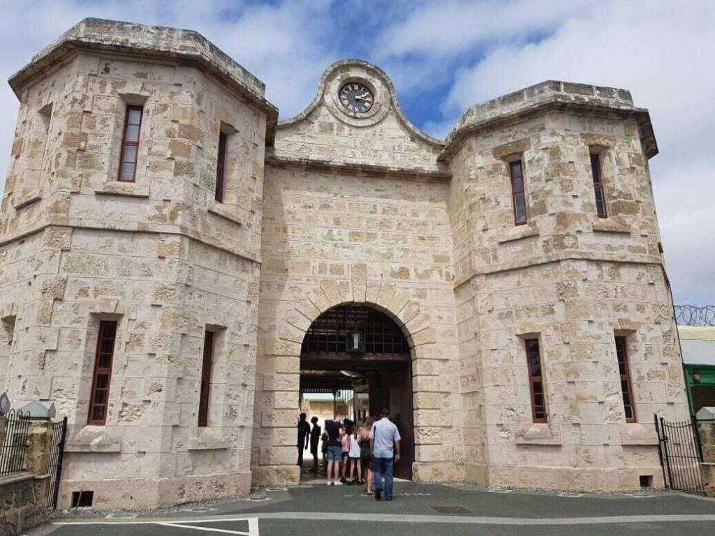 Warders Hotel Fremantle