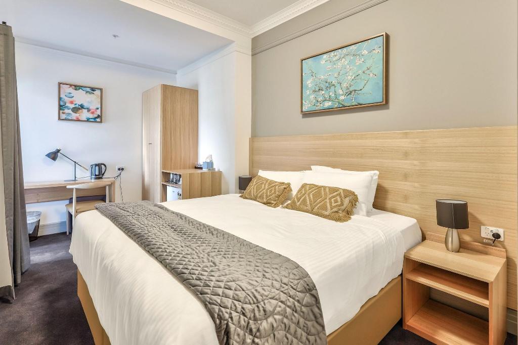Meridian Hotel
