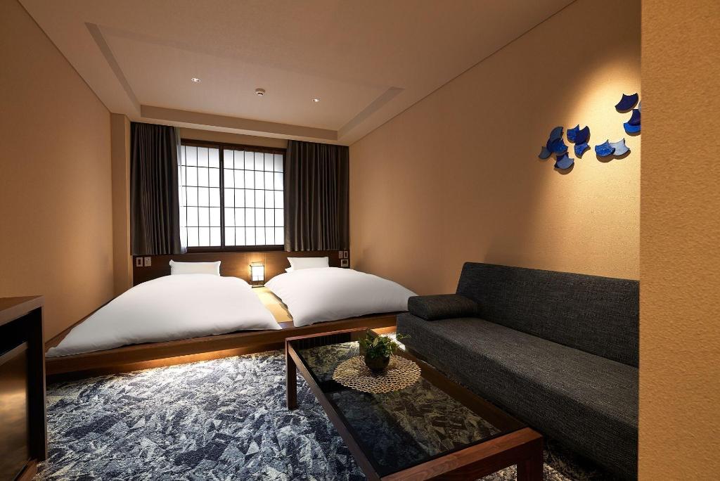 eph Kanazawa