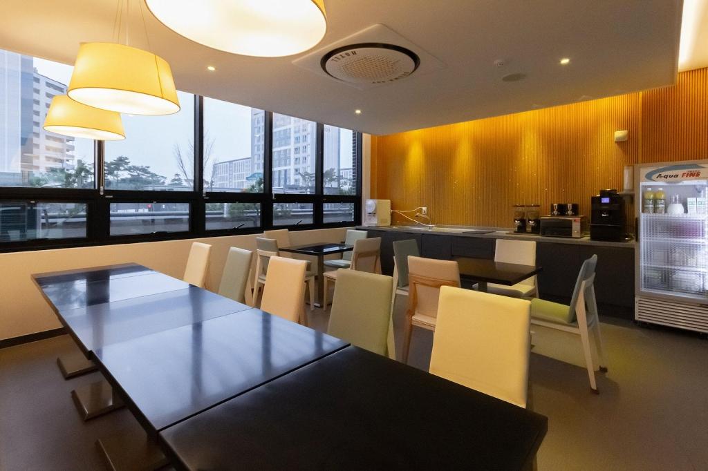 Brown-Dot Hotel Gyeongju - Restaurant