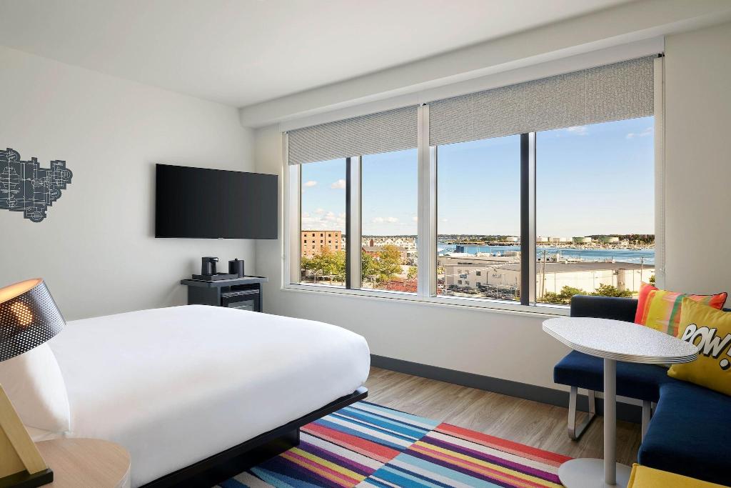Aloft Portland Downtown Waterfront ME