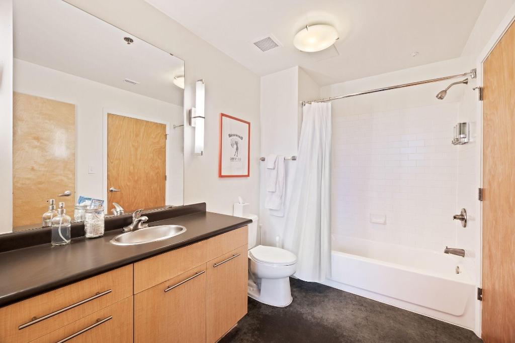 Kasa Austin 2nd Street Apartments