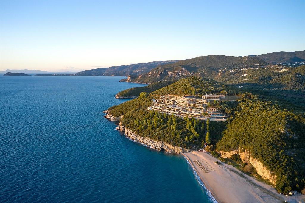 Elix, Mar-Bella Collection