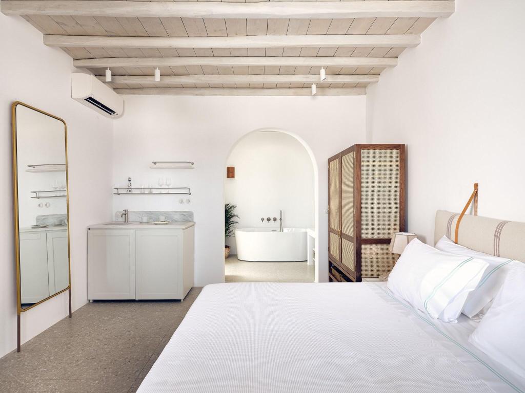 Belvedere Hilltop Complex Rooms & Suites