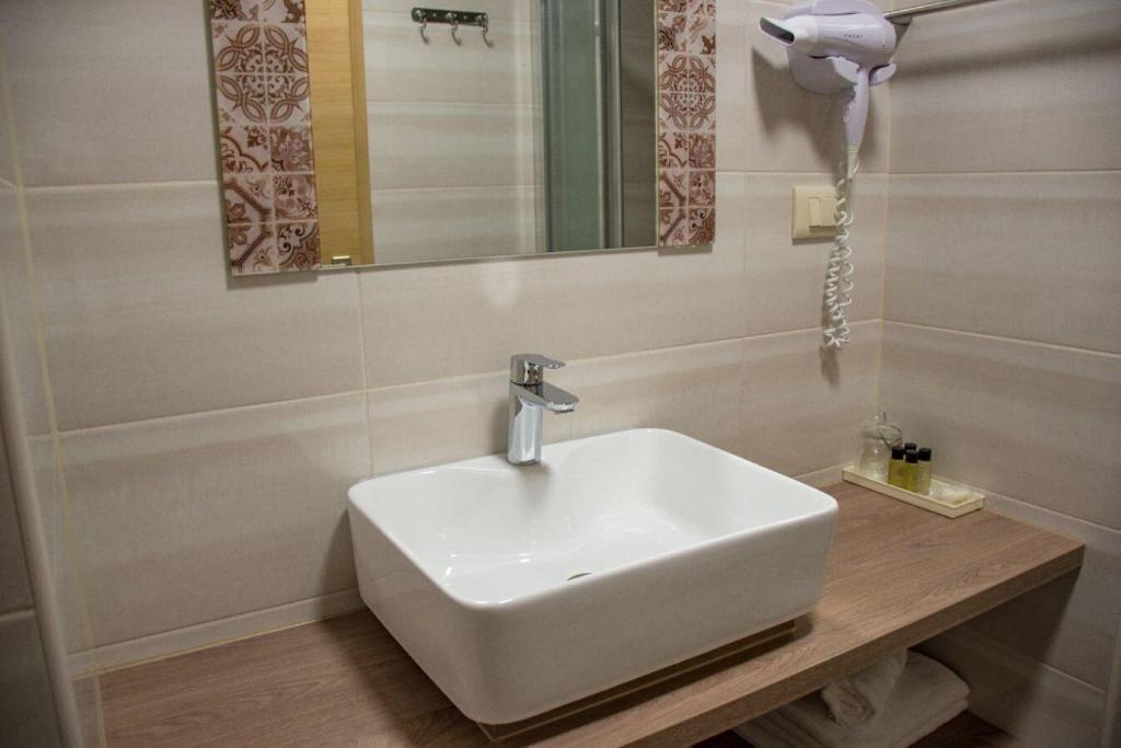 Benjamin Hotel