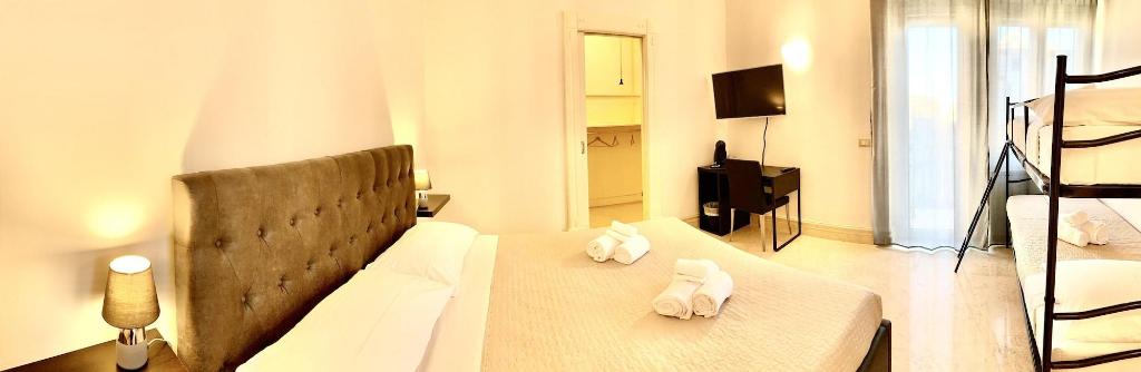 Simon's Guest House