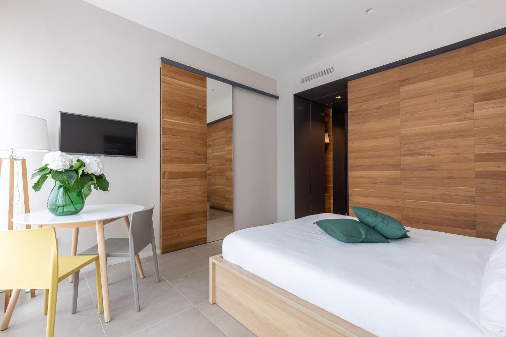 Hotel BEPLACE GARIBALDI SUITES