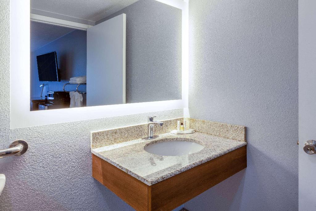 Travelodge by Wyndham Charles Town/Harpers Ferry