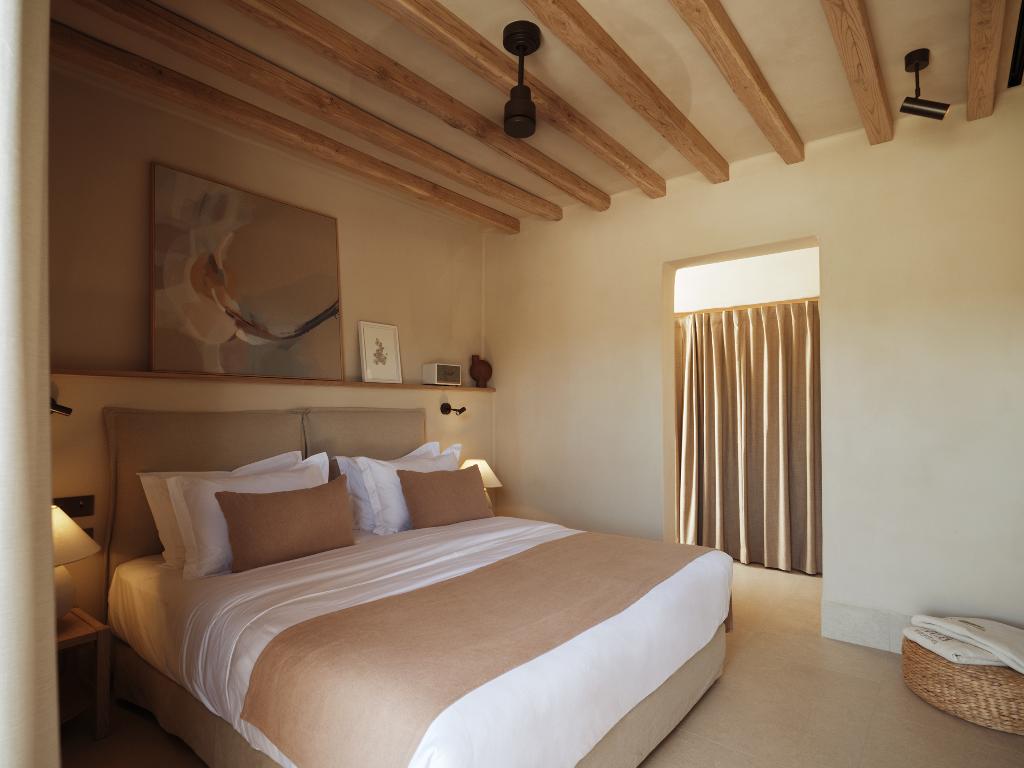 Nos Hotel & Villas