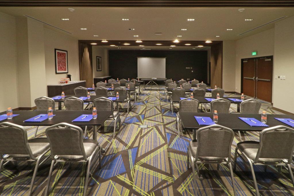 Holiday Inn Express Monterrey - Fundidora photo 29
