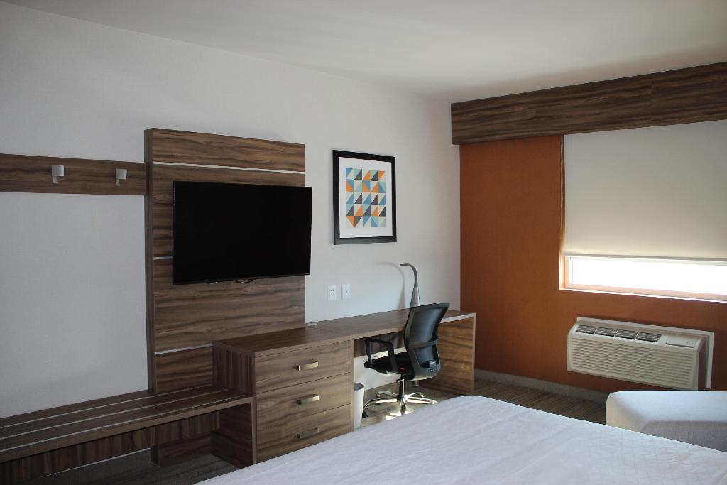 Holiday Inn Express Monterrey - Fundidora photo 16