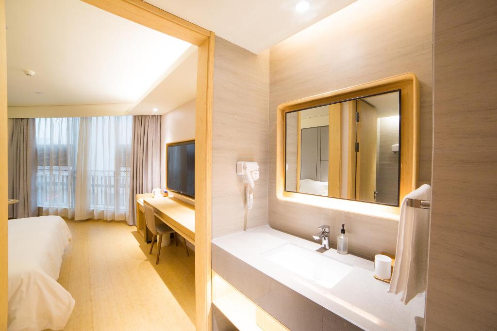Ji Hotel (Guangzhou Baiyun Airport)