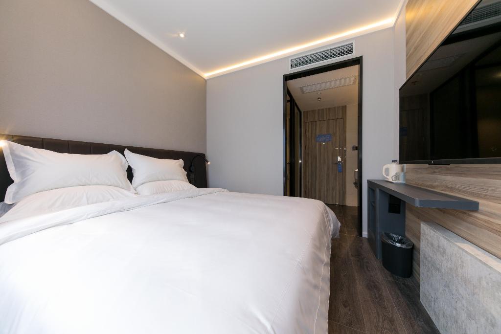 Hanting Hotel (Shanghai Jiangsu Road)