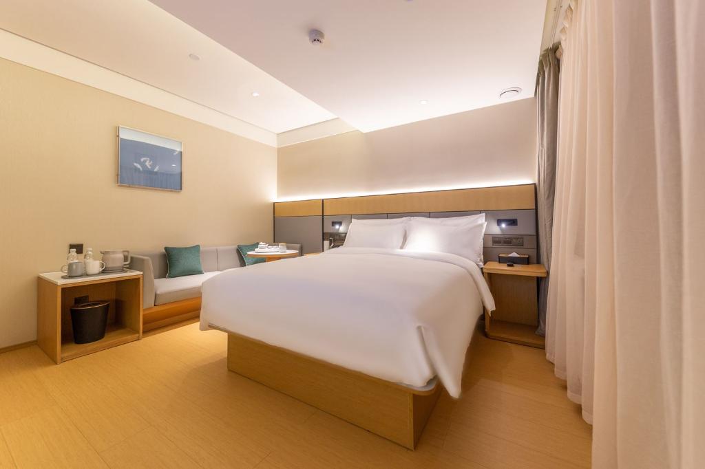 Ji Hotel(Lanzhou University Donggang West Road)
