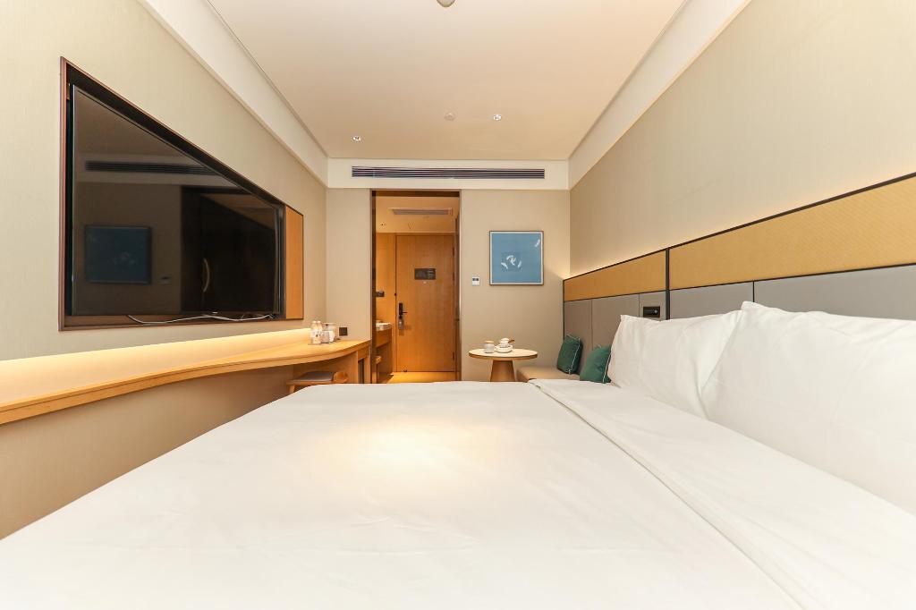 Ji Hotel Shanghai people's Square Beijing West Roa