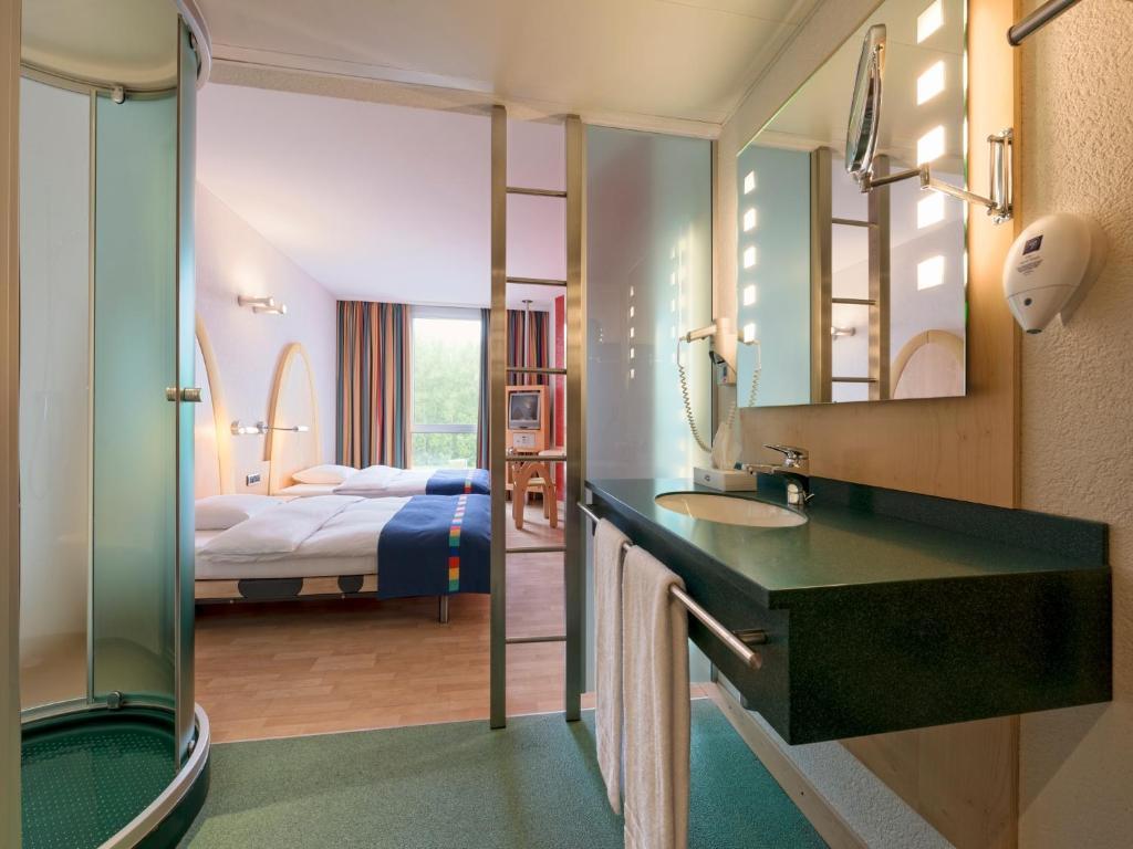 B&B HOTEL Lully 3 Lacs