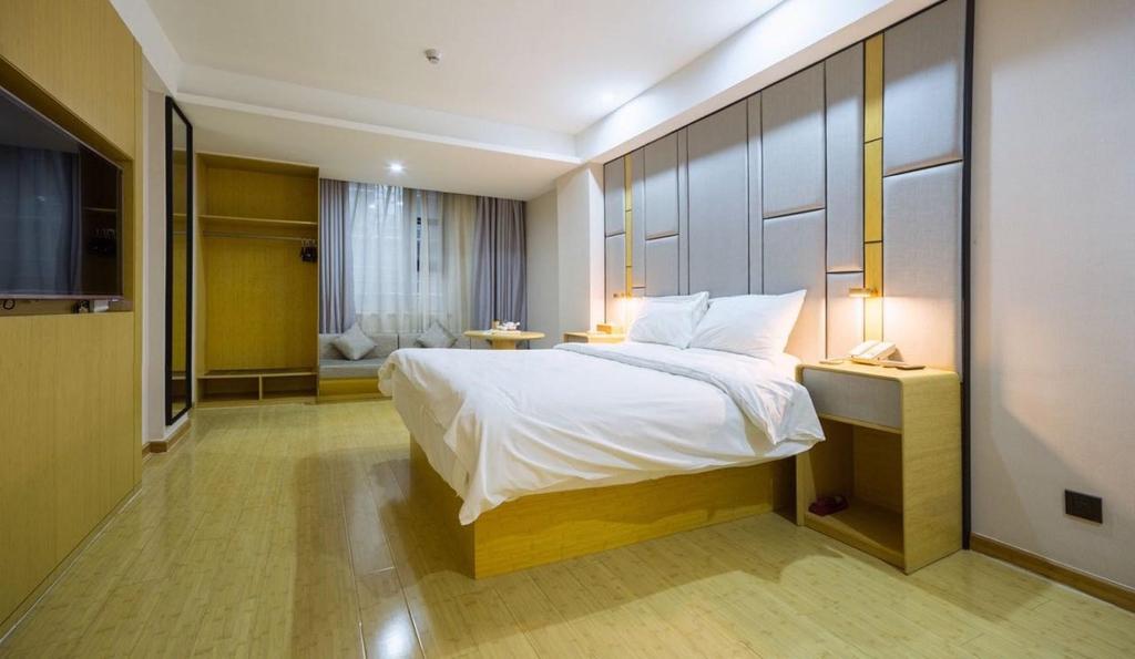 Ji Hotel (Wuhan Wuchang Zhongnan Road)