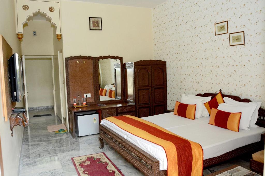 Hotel Chandrawati Palace