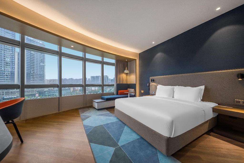 Holiday Inn Express Yibin