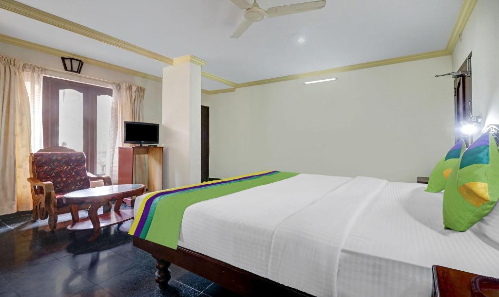 OYO 6031 The Waters Edge Beach Resort