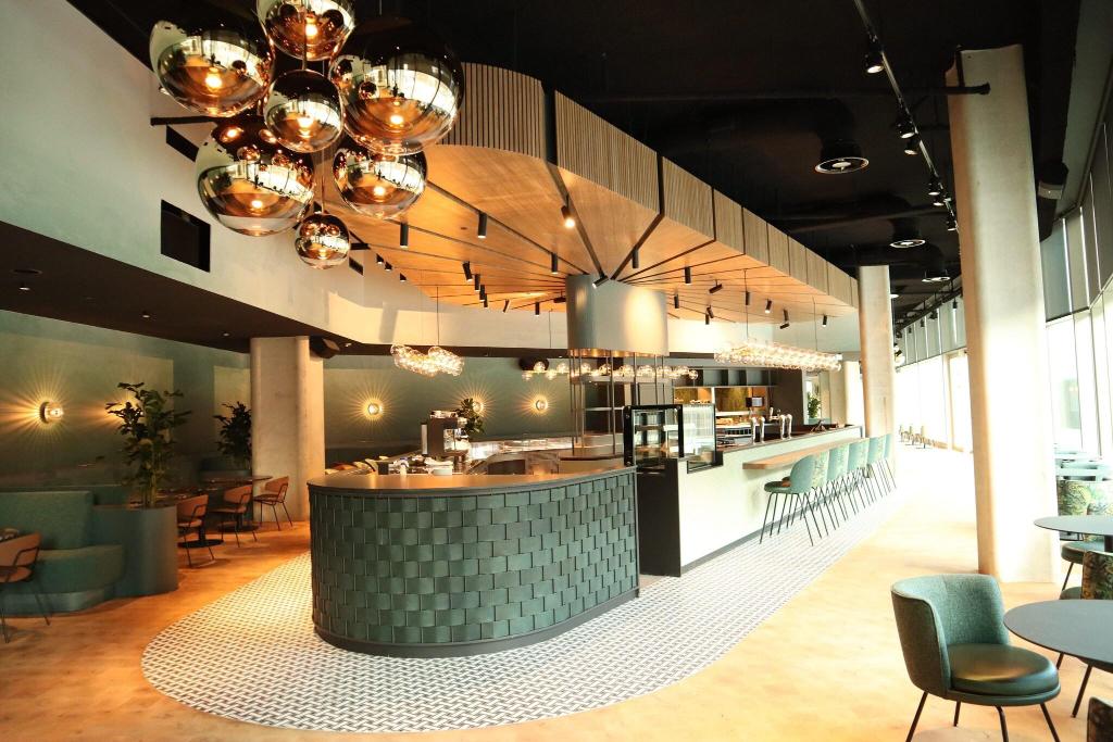 Van der Valk Hotel Amsterdam Zuidas, Zuidas & RAI