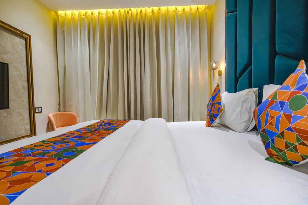 Collection O 45876 Hotel Benchmark Vijay Nagar