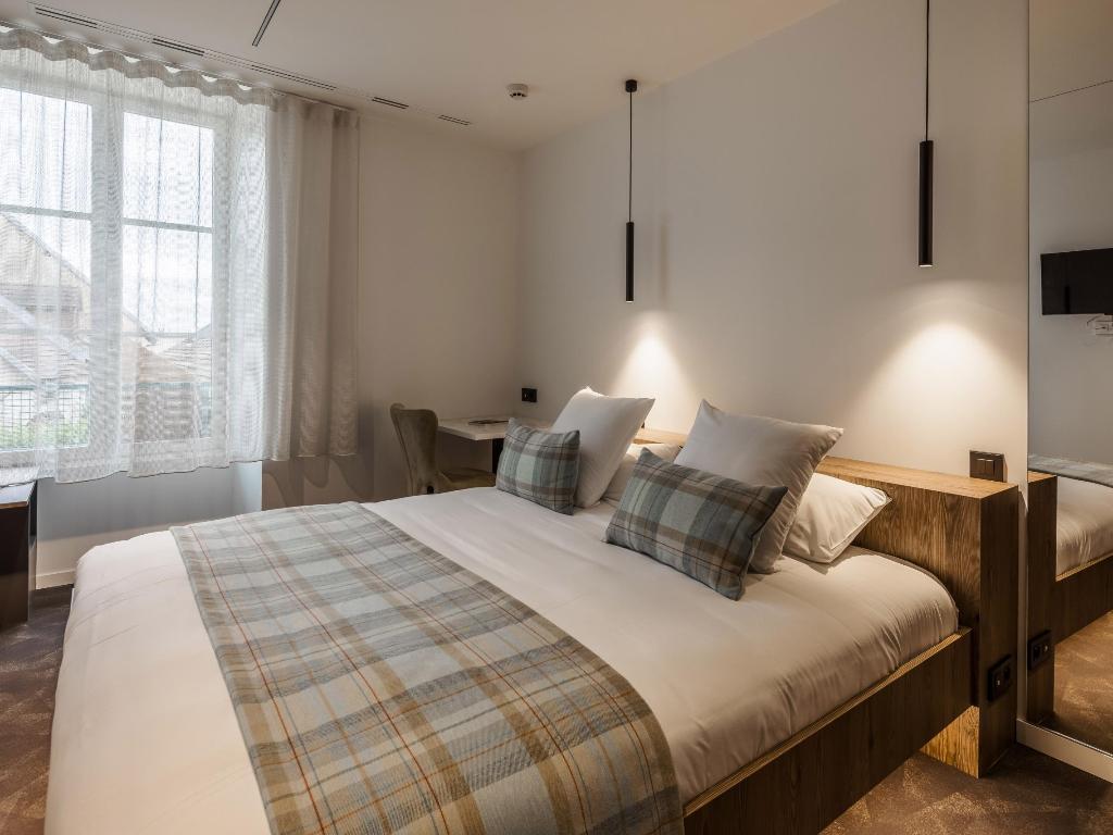 Logis Hotel Spa Parenthese