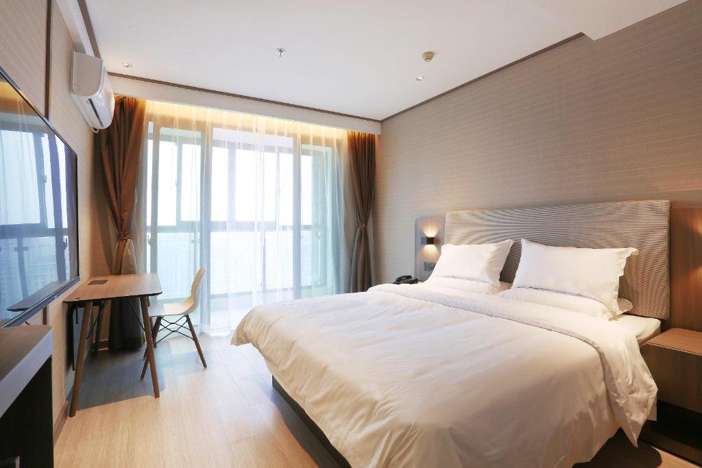 Hanting Hotel (Cixi Hangzhou Bay Century City)