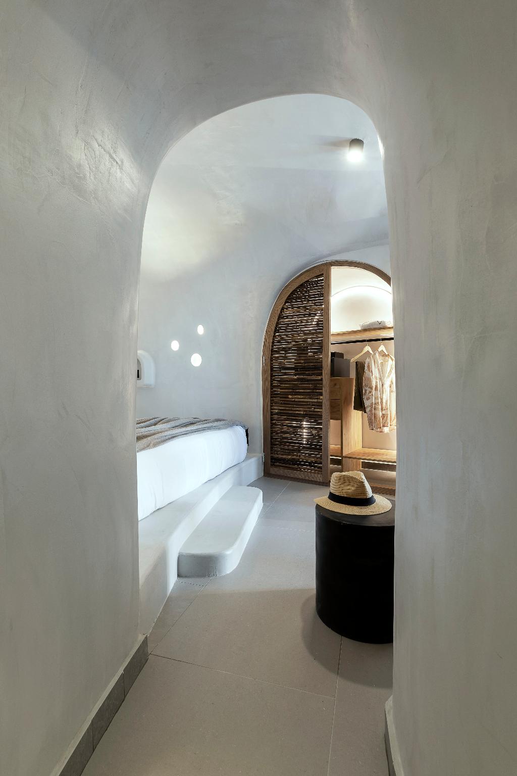 Hom Santorini