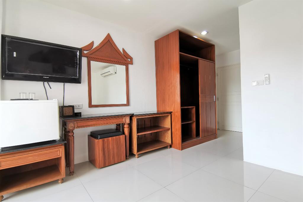 Sure Guesthouse by ZUZU