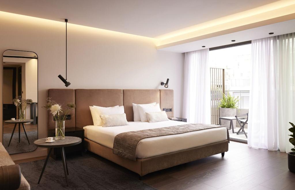 Teight Hotel