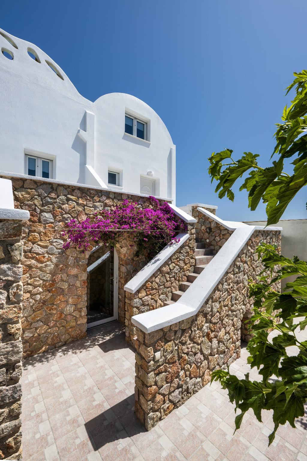 Aelia Luxury Suites