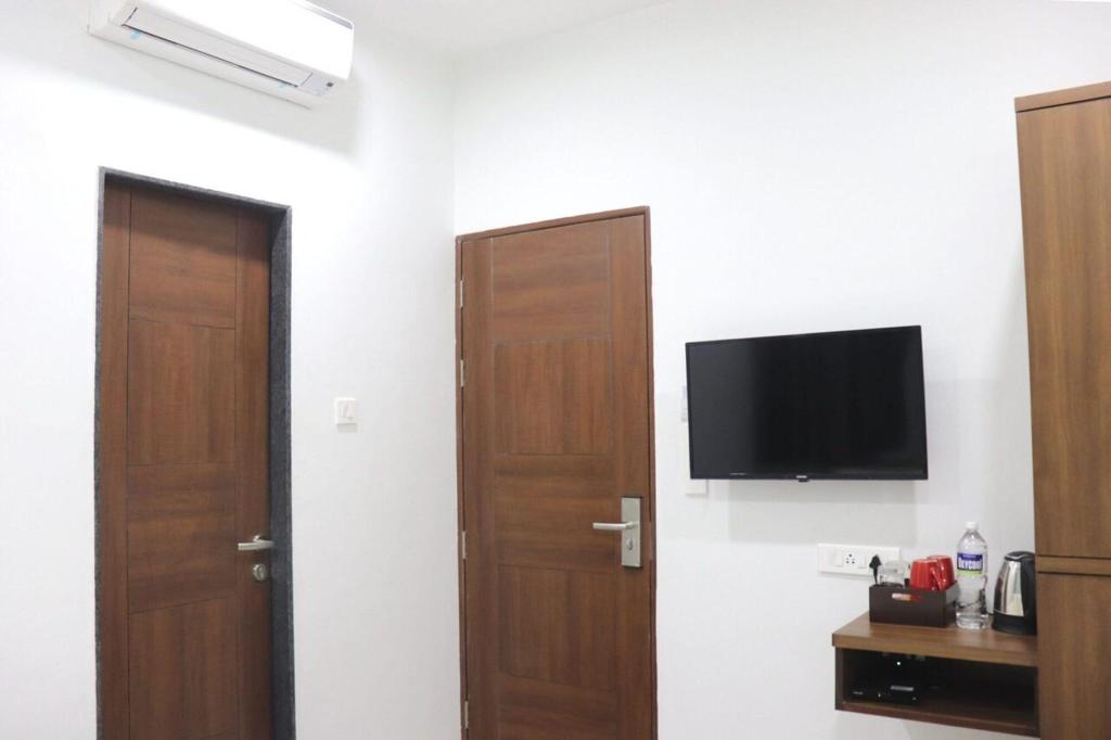 Sharman Suites