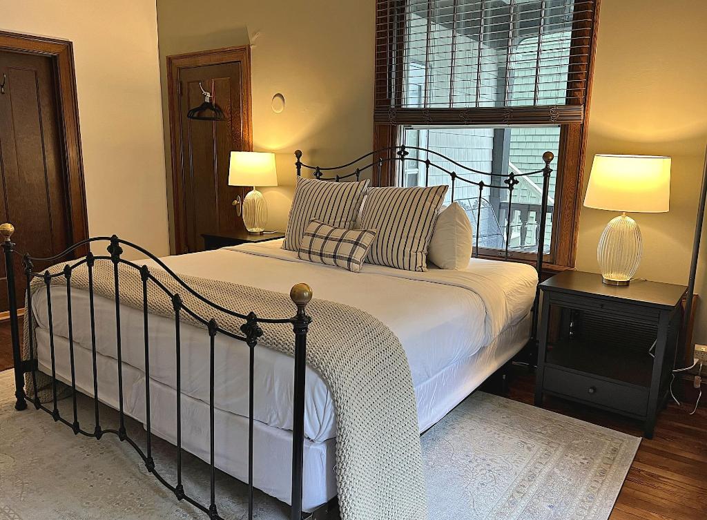 Hearthside Inn