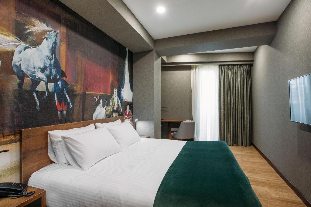 Theory Hotel