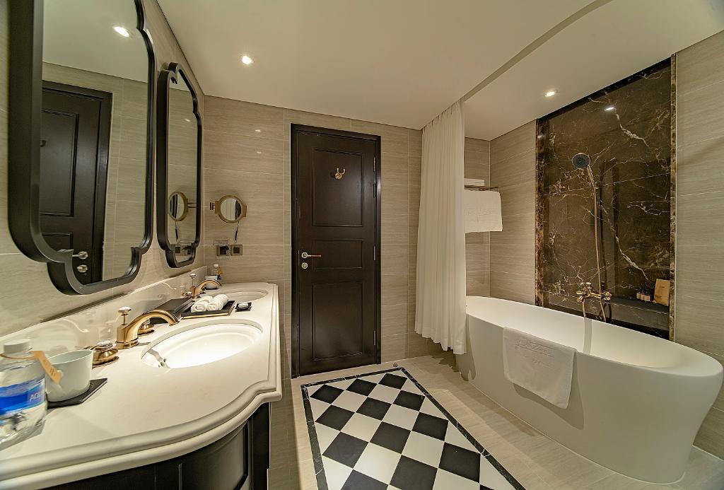 Potique Hotel
