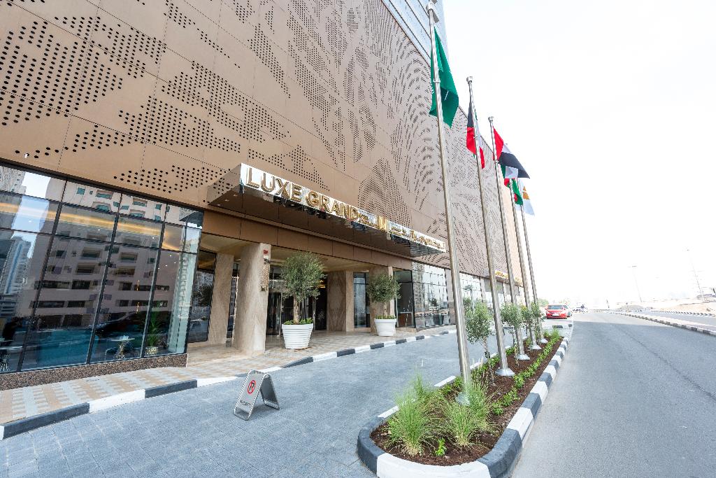 Luxe Grand Hotel Apartments