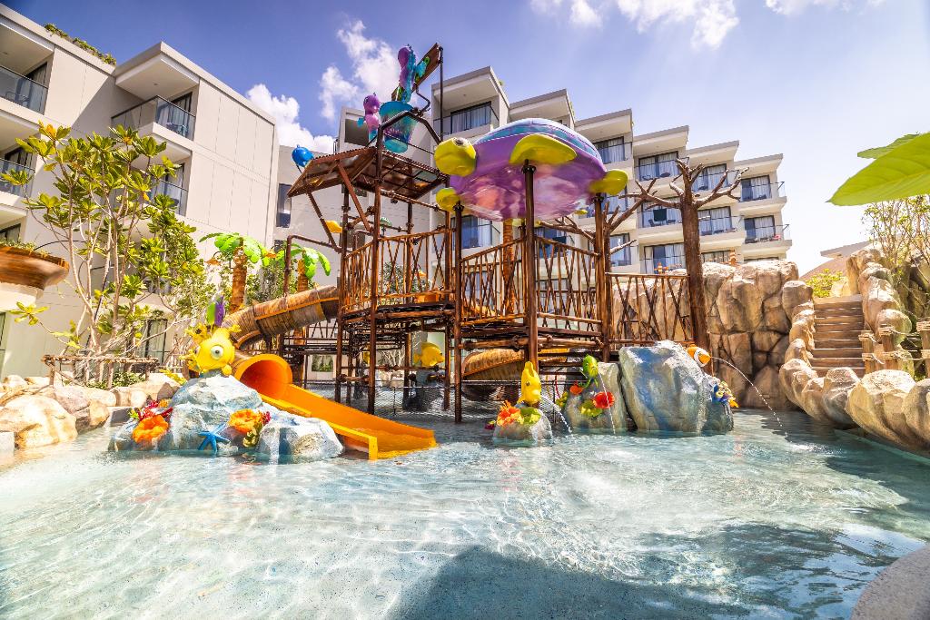 Phuket Emerald Beach Resort, Karon Beach