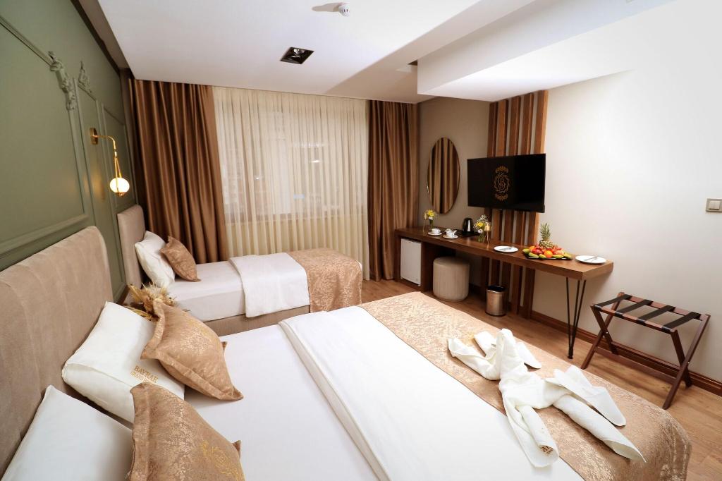 Bayrak Grand Hotel