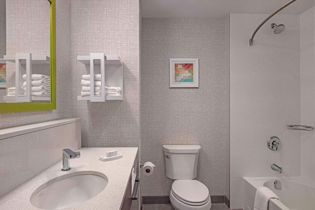 Hampton Inn by Hilton Midland