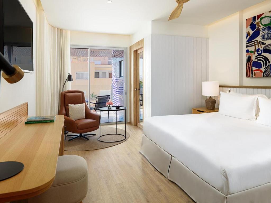H10 Croma Malaga