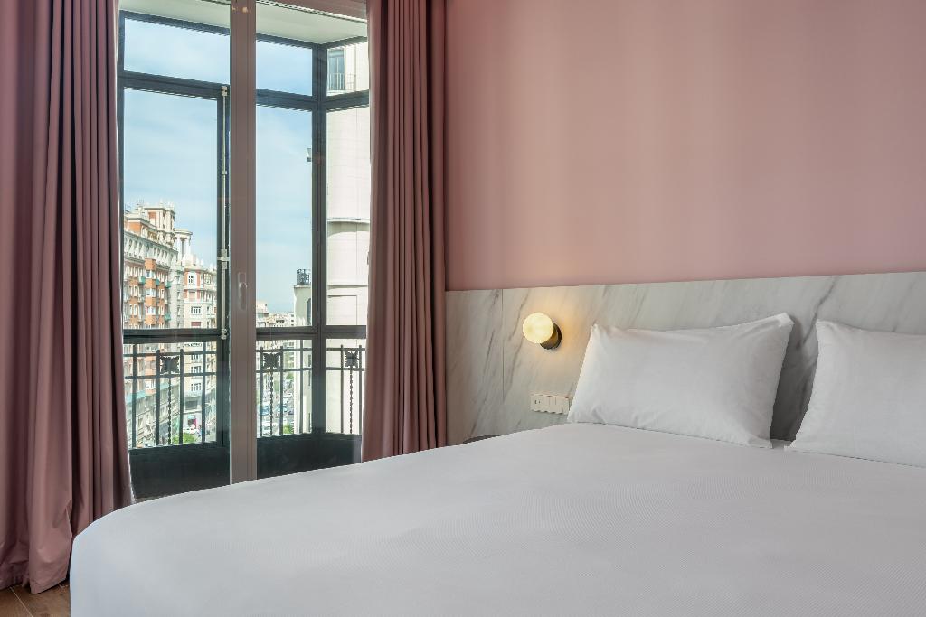 hotel-thumb