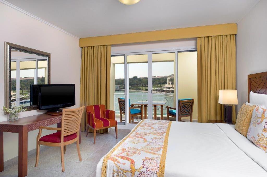 Millennium Lakeview Hotel