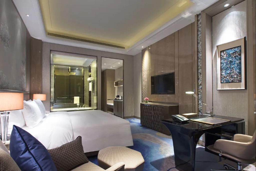 Pullman Yantai Center