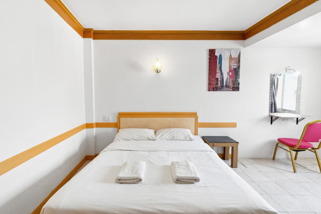 Phu Inn Hotel by ZUZU