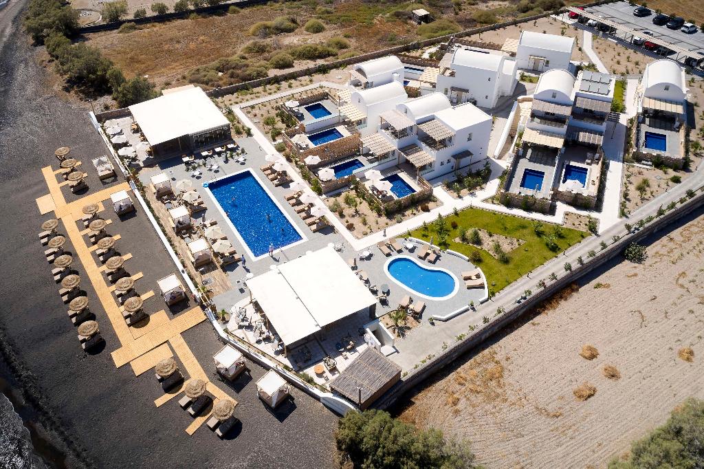 Sea Breeze Santorini Beach Resort, Curio Collection b Hilton photo 400