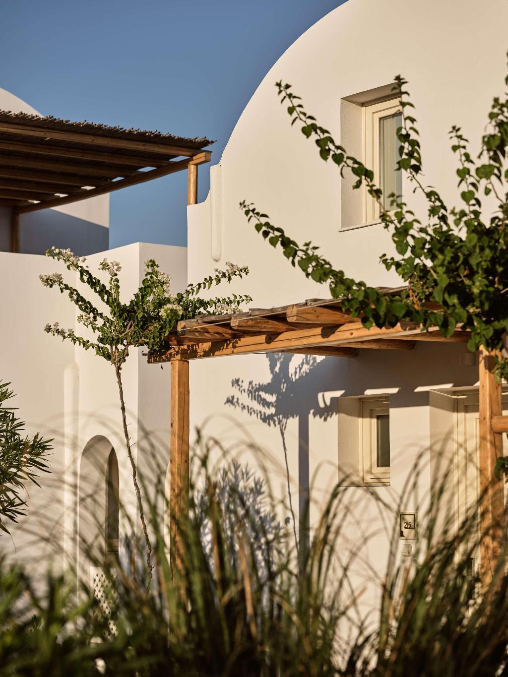 Sea Breeze Santorini Beach Resort, Curio Collection b Hilton photo 433