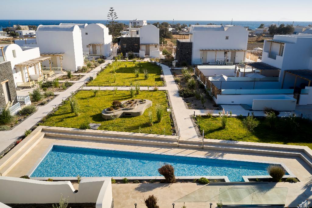 Sea Breeze Santorini Beach Resort, Curio Collection b Hilton photo 21