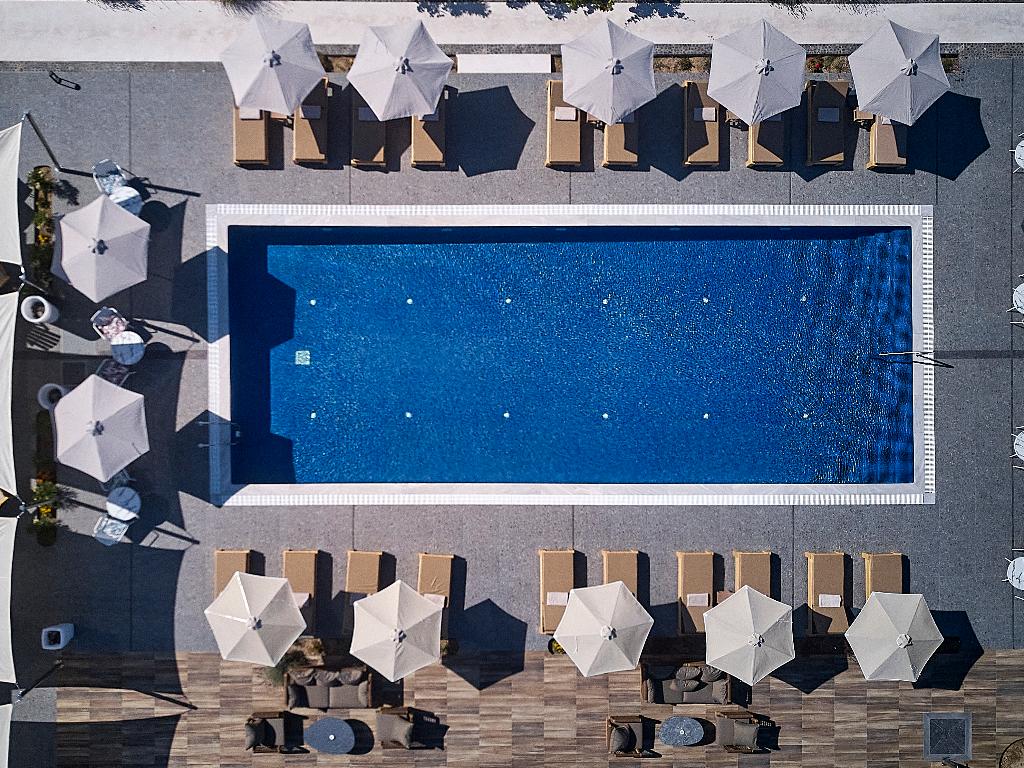 Sea Breeze Santorini Beach Resort, Curio Collection b Hilton photo 22
