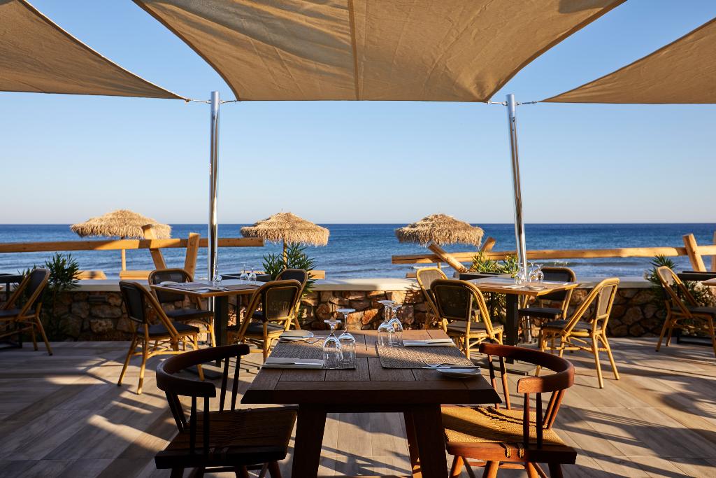 Sea Breeze Santorini Beach Resort, Curio Collection b Hilton photo 190